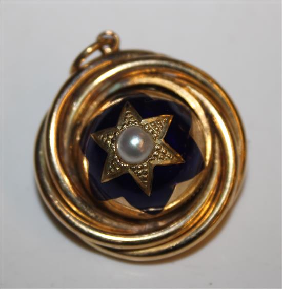 Gold, enamel and pearl brooch
